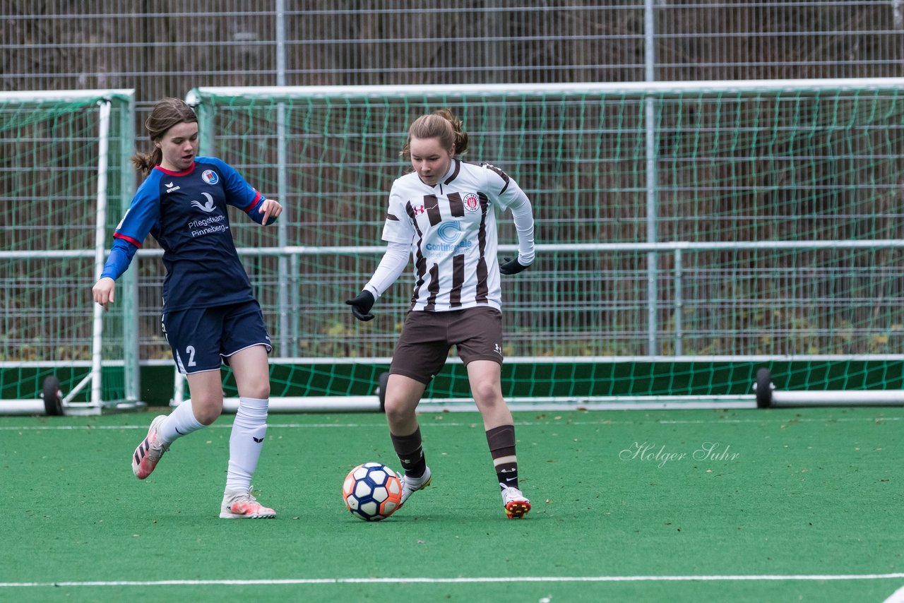 Bild 80 - wBJ VfL Pinneberg - St. Pauli : Ergebnis: 7:0 (Abbruch)